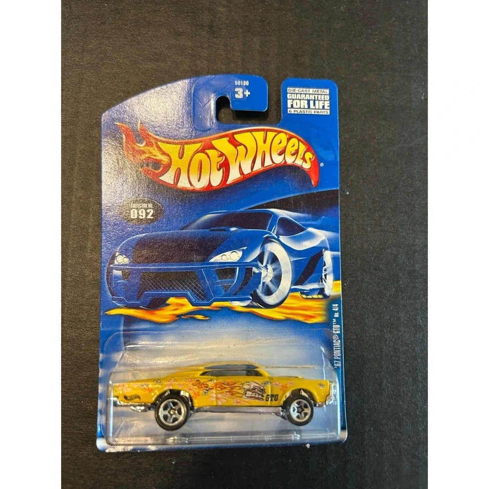 Lot Of 8 NIP 1:64 Diecast Hot Wheels Random Assortment